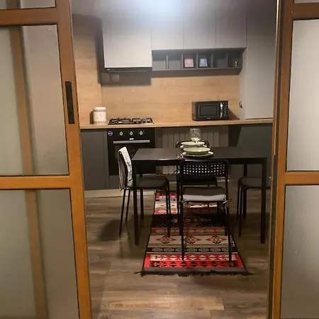 아파트 Modern Flat
